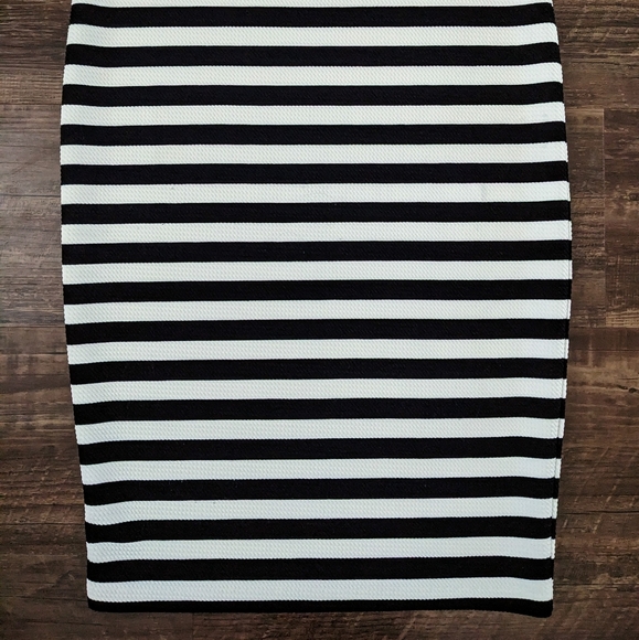 Necessary Objects Black White Pencil Skirt - Picture 9 of 9
